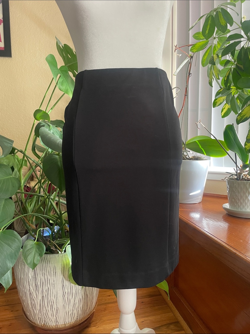 Ann Taylor Black Pencil Skirt